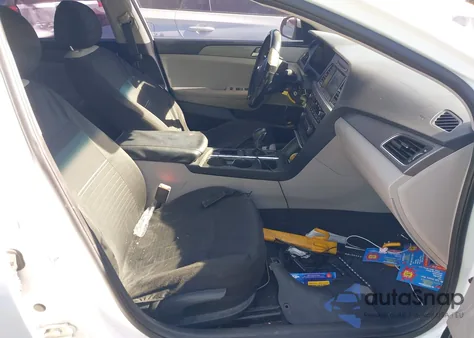 2016 Hyundai Sonata Se z USA, uszkodzony, nr VIN 5NPE24AF2GH371720